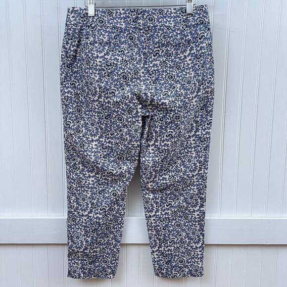 Ann Taylor LOFT Julie Fit Blue Floral Print Coastal Ankle Riviera Pants Women 4P - Picture 3 of 11